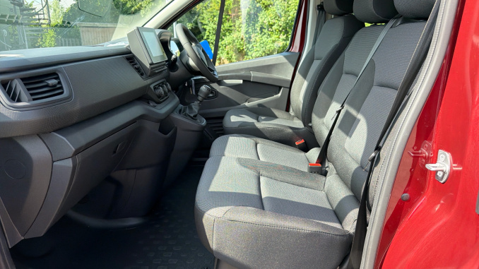 Renault Trafic Lwb Diesel LL30 Blue dCi 130 Advance [Safety] Crew Van - Image 13